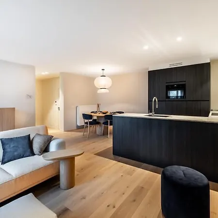 Huswell - Romantic Getaway With Terrace In *