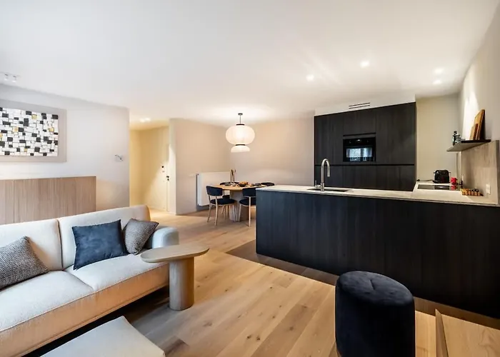 Huswell - Romantic Getaway With Terrace In *