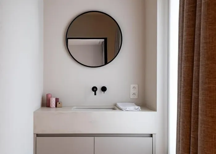 Huswell - Romantic Getaway With Terrace In Apartment