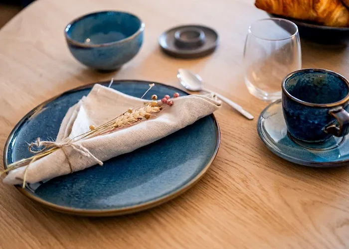 Huswell - Romantic Getaway With Terrace In * Gandawa