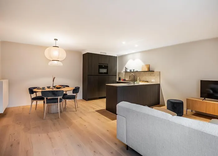 Huswell - Romantic Getaway With Terrace In