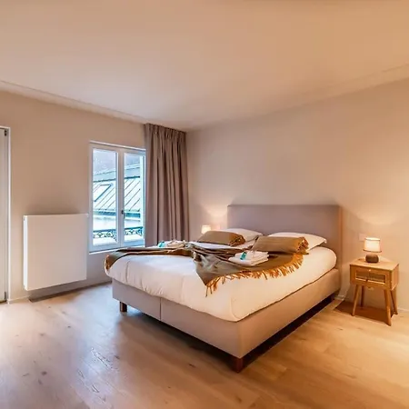 Huswell - Romantic Getaway With Terrace In